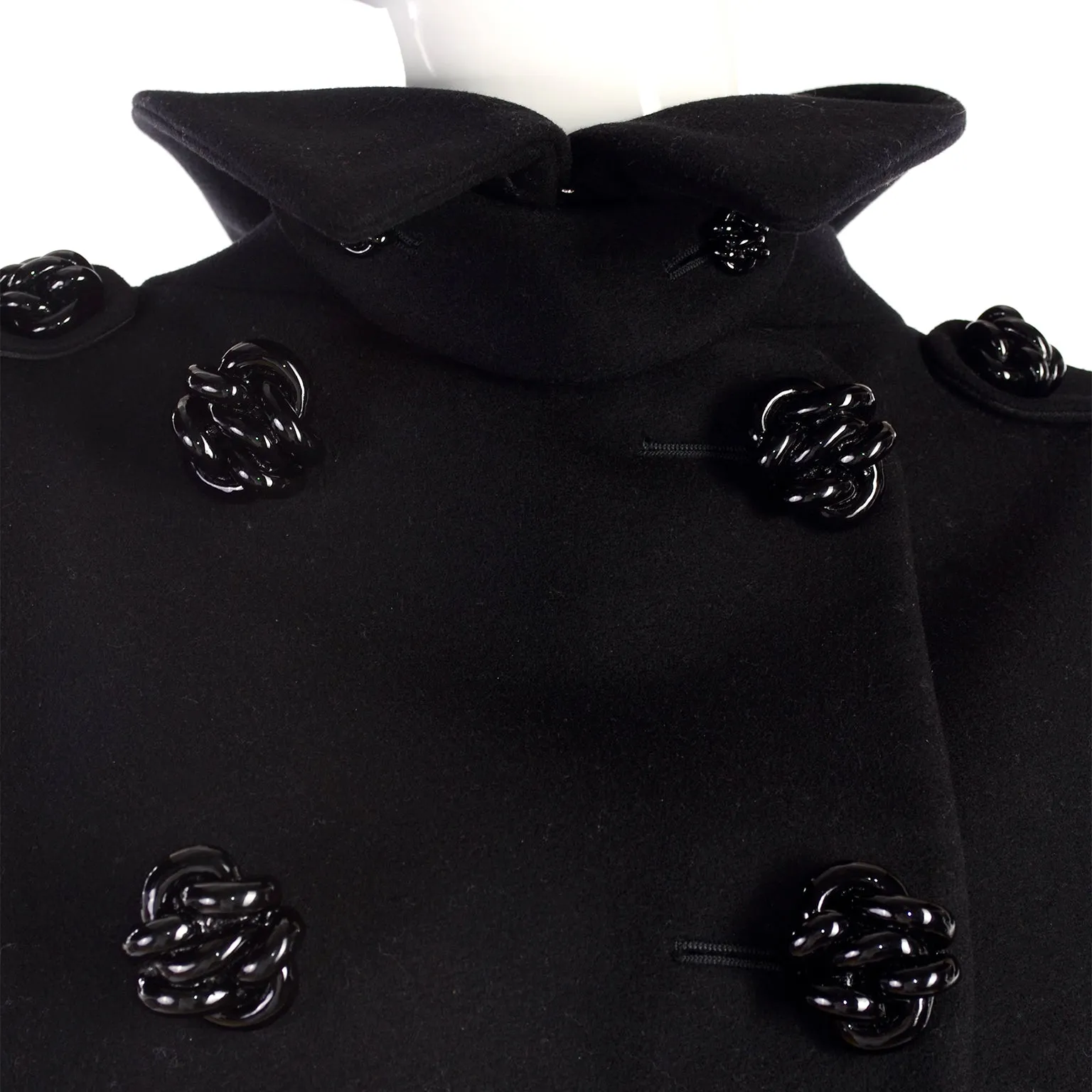 Alexander McQueen Black Wool Sculptured Capelet Jacket The Horn of Plenty Runway 2009