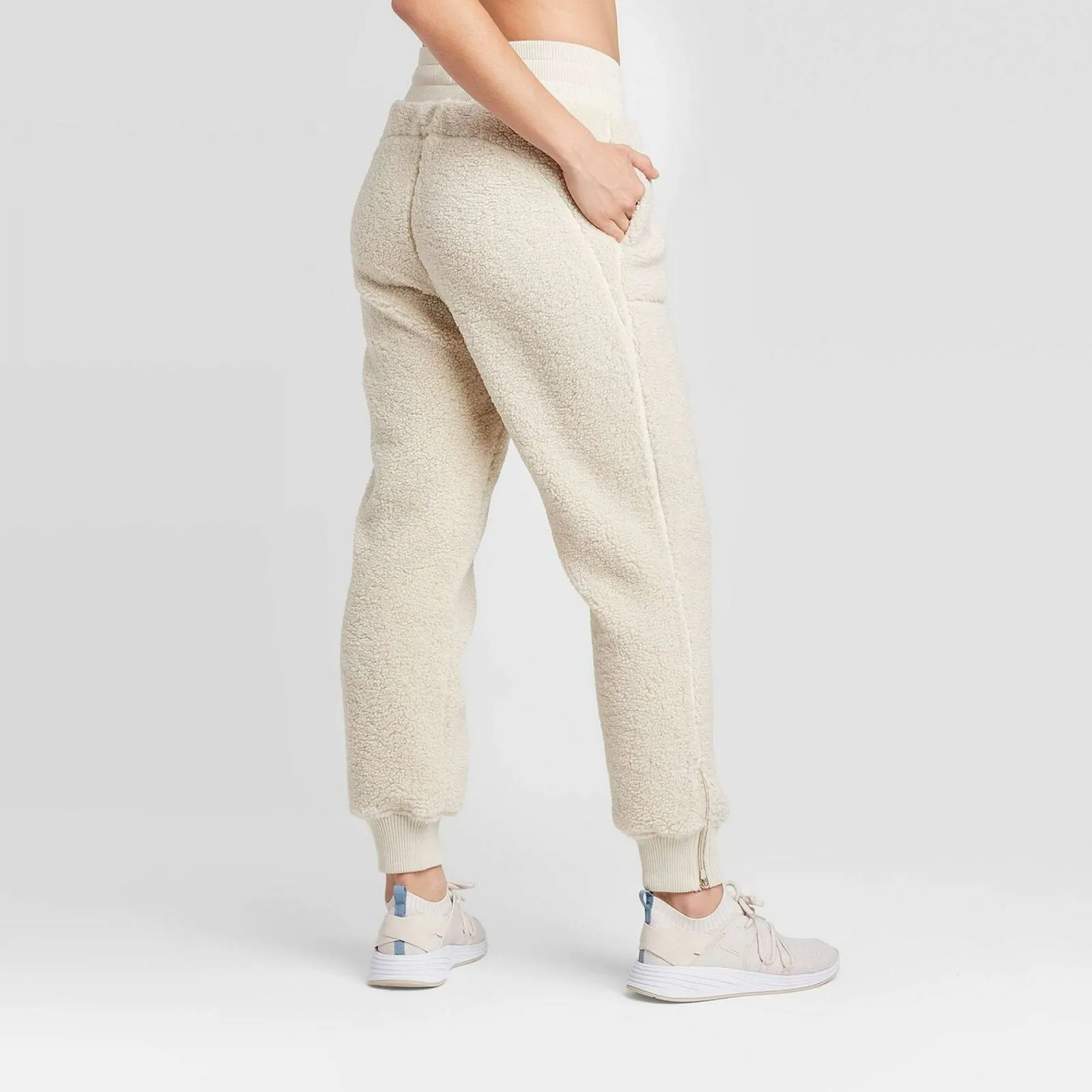 JoyLab Women's High Rise Sherpa Jogger Pants