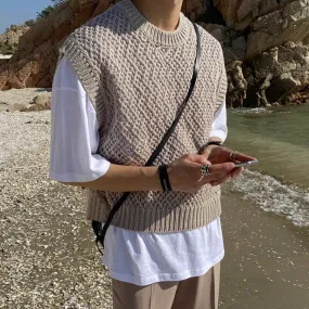 KNITTED VEST