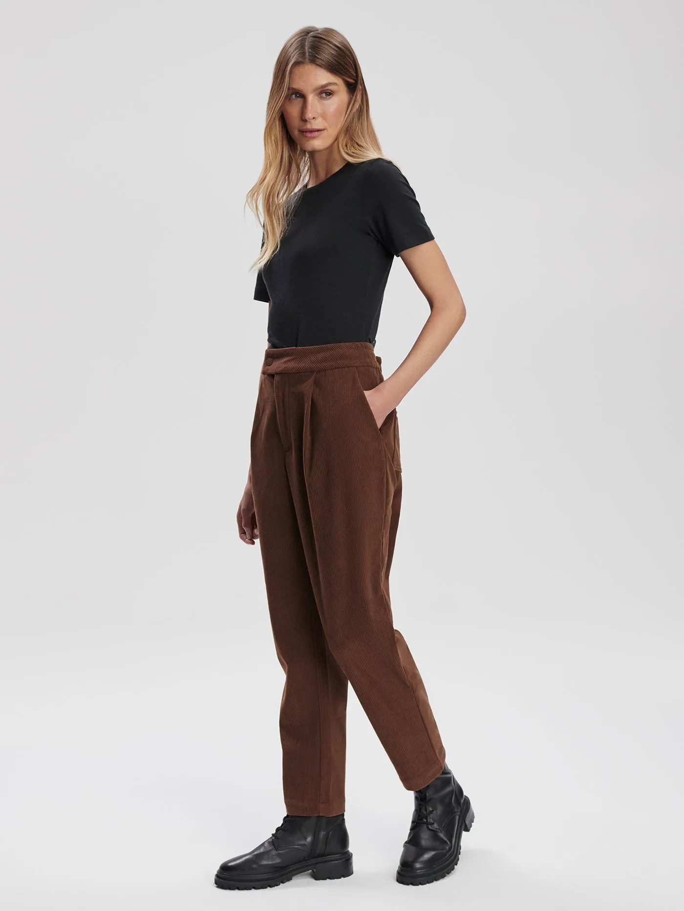 Nell Reg Tapered Leg Pant 27
